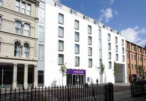 Exterior Premier Inn Belfast City Cathedral Quarter