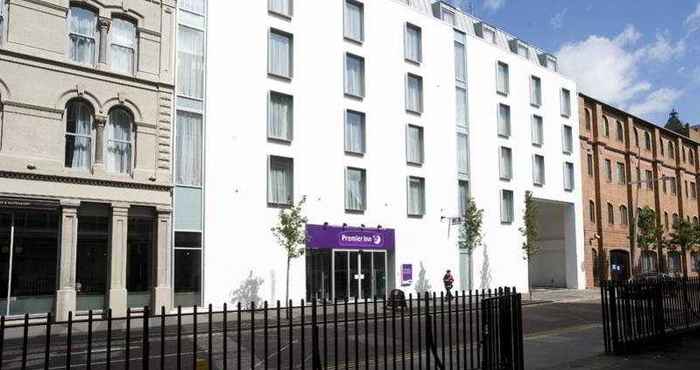 Exterior Premier Inn Belfast City Cathedral Quarter