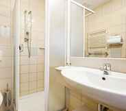 In-room Bathroom 4 Izvir