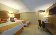 Bedroom 6 Hotel Suites Ambassador