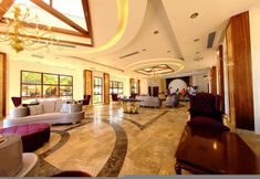 로비 3 Larissa River Resort Belek