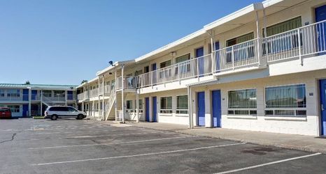 Others 2 Motel 6 Bend