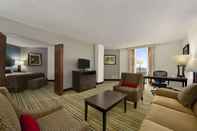 Ruang untuk Umum Delta Hotels Minneapolis Northeast