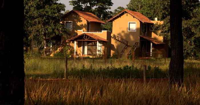 Exterior Chitvan Jungle Lodge