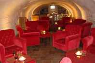 Bar, Cafe and Lounge Sandton Hotel Chateau De Raay