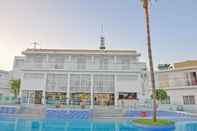 Swimming Pool Fedrania Gardens