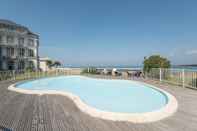 Swimming Pool Residence Saint Goustan