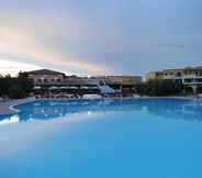 Swimming Pool 2 Porto Greco