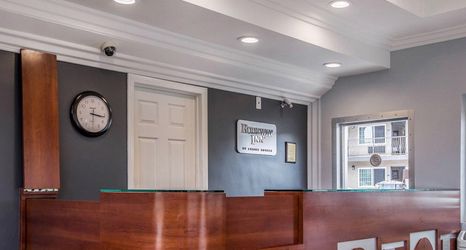 Lobby 2 Rodeway Inn Near Legoland