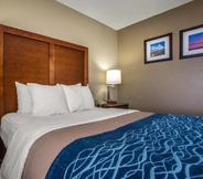 ห้องนอน 3 Comfort Inn & Suites Jackson - West Bend