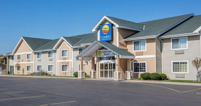 Exterior Comfort Inn & Suites Jackson - West Bend