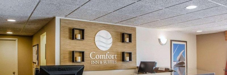 Lobby Comfort Inn & Suites Jackson - West Bend