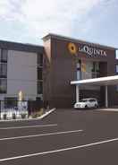 EXTERIOR_BUILDING La Quinta Inn & Suites by Wyndham Columbus MS