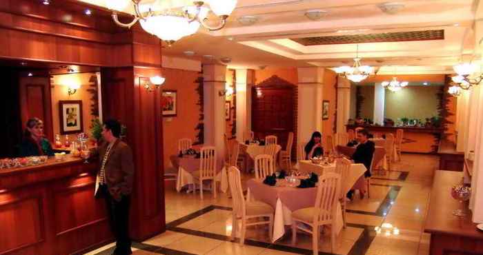 Restaurant Le Grande Plaza Hotel