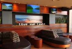 Lobby 7 The Sands