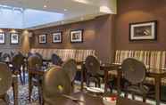 Restoran 3 Eaton Square Hotel