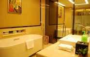ห้องน้ำภายในห้อง 2 Pan Yu