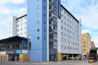 Exterior Travelodge Slough