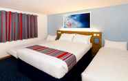 Kamar Tidur 6 Travelodge Slough