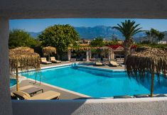 Swimming Pool 4 Golden Star