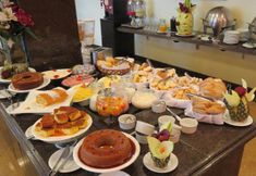Restaurant 4 Carlton Plaza Hotel