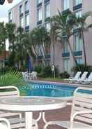 SWIMMING_POOL Plaza Hotel Fort Lauderdale