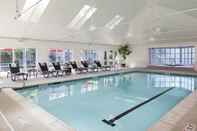 Swimming Pool Delta Hotels South Burlington