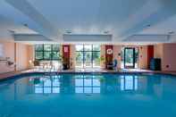 Swimming Pool Hampton Inn East Windsor