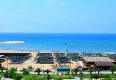 附近景观和景点 6 Commodore Elite Suites & Spa Hotel