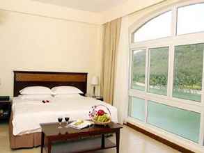 Kamar Tidur Universal Resort Yalong Bay