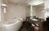 Toilet Kamar 6 Oriental Deluxe