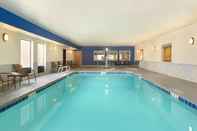 Swimming Pool Hampton Inn Clovis