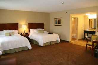 Kamar Tidur 4 Hampton Inn & Suites Warren
