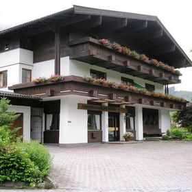 Gasthof Zur Muhle 1, โรงแรม & ที่พัก Bramberg am Wildkogel