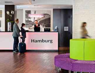 Lobi 2 Mercure Hotel Hamburg Am Volkspark