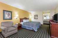 ห้องนอน Days Inn & Suites Warner Robins Near Robins AFB