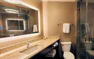 In-room Bathroom 6 Best Western Plus Superior Inn