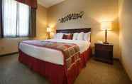 Kamar Tidur 4 Best Western Plus Ticonderoga Inn & Suites