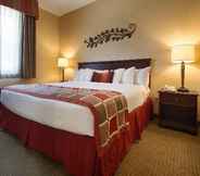 Kamar Tidur 4 Best Western Plus Ticonderoga Inn & Suites