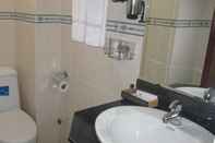 Phòng tắm bên trong Hon En Hotel & Spa