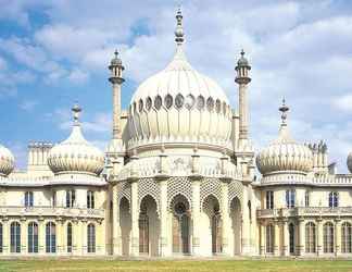 Exterior 2 The Royal Pavilion Townhouse