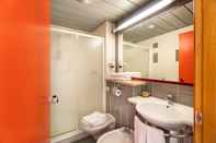 Toilet Kamar CDS Hotels Terrasini