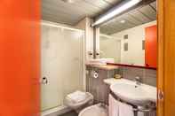 In-room Bathroom CDS Hotels Terrasini