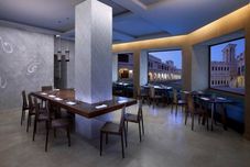 ロビー Arumaila Boutique Hotel