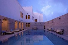 スイミングプール Al Mirqab Boutique Hotel