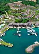 VIEW_ATTRACTIONS The Bannister Hotel & Yacht Club