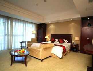 Bedroom 2 Zhejiang Hotel (on Yan'an Road)