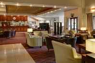 Bar, Cafe and Lounge Best Western Buckingham Hotel