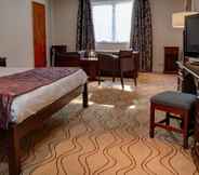 Bedroom 7 Best Western Buckingham Hotel