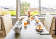 อื่นๆ 3 Stade Court Hotel